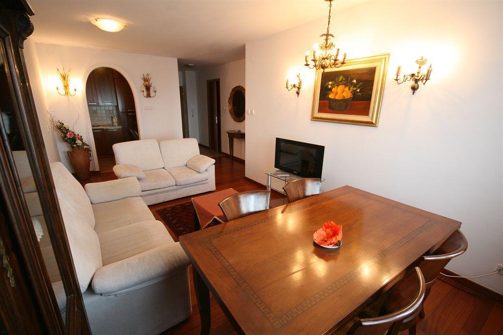 Lucka Residence Varsavia Esterno foto